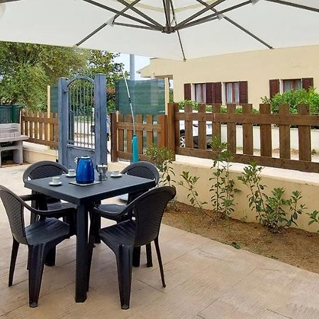 סאן תאודורו Appartamento Brigida Bilocale 3 Posti Vicino Al Centro מראה חיצוני תמונה